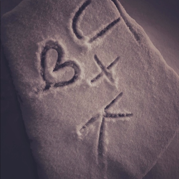 Meet your Poshers, Karolyn & Jon. - Picture 8 of 8